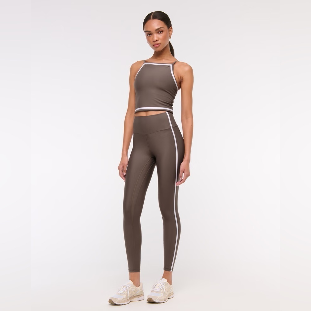 NWT YPB Abercrombie SculptLuxe Tan/white athletic workout Leggings small​​